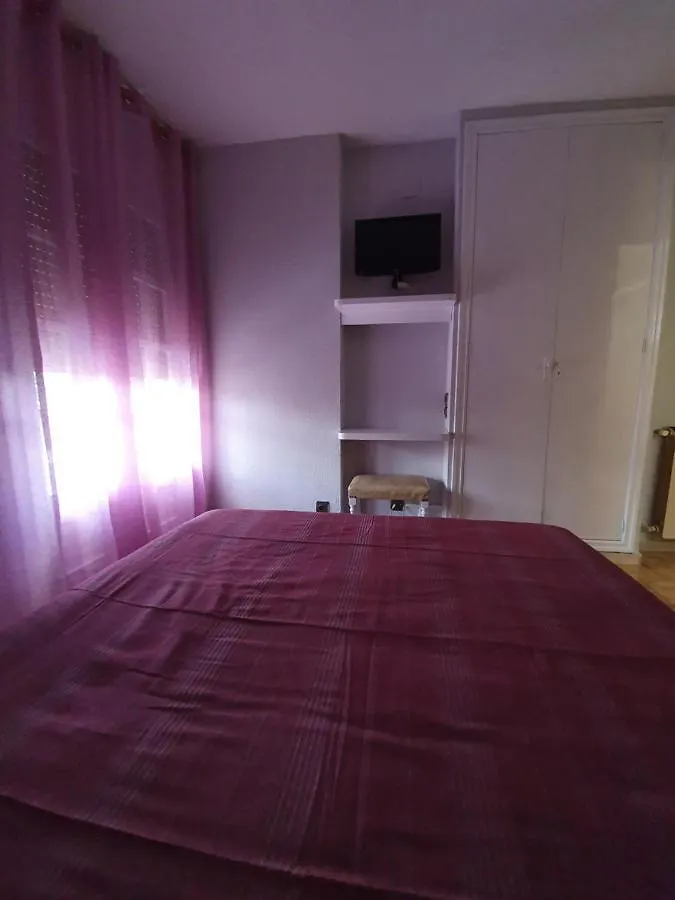 Hostal Perla Riudoms Pensión