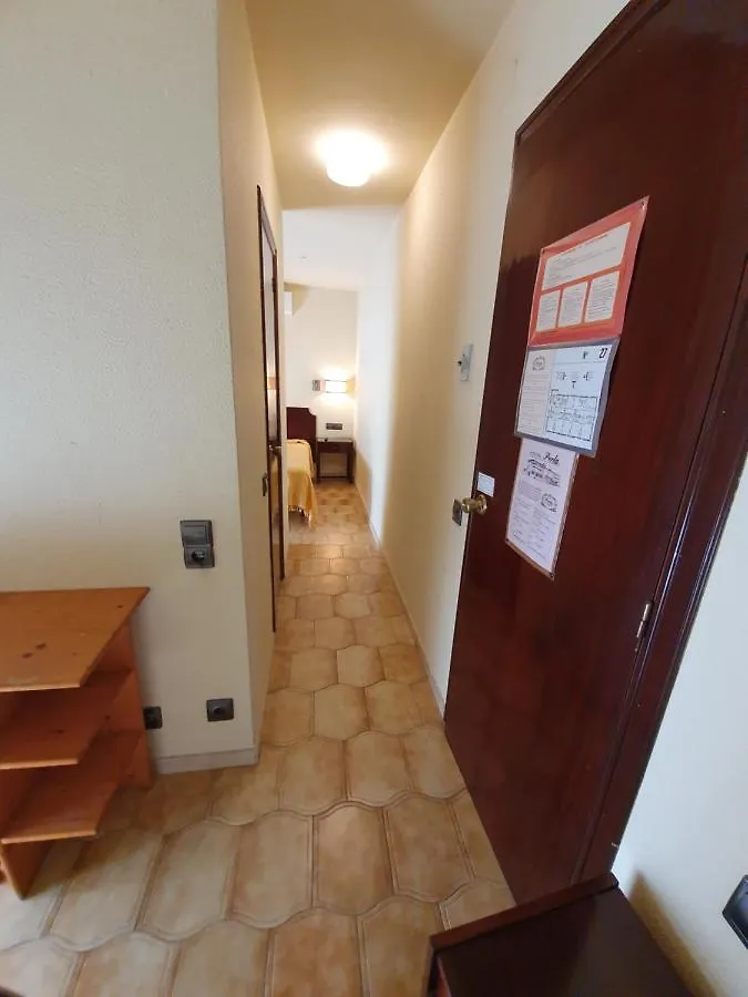 Pensión Hostal Perla Riudoms